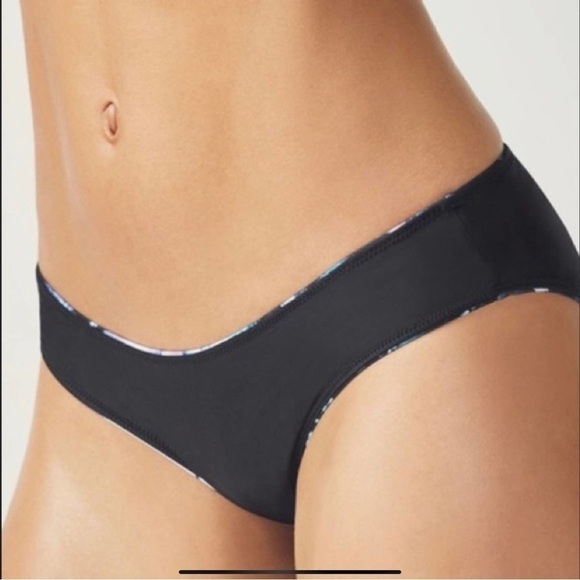 NWT Fabletics Olivia Reversible Bikini Swim Bottoms Monarch Print Sz S Swimwear - Picture 8 of 16